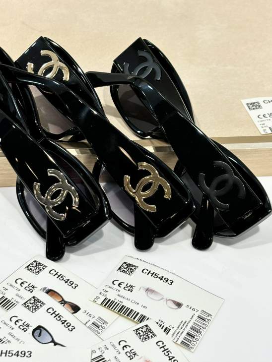 Picture of Chanel Sunglasses _SKUfw76989914fw